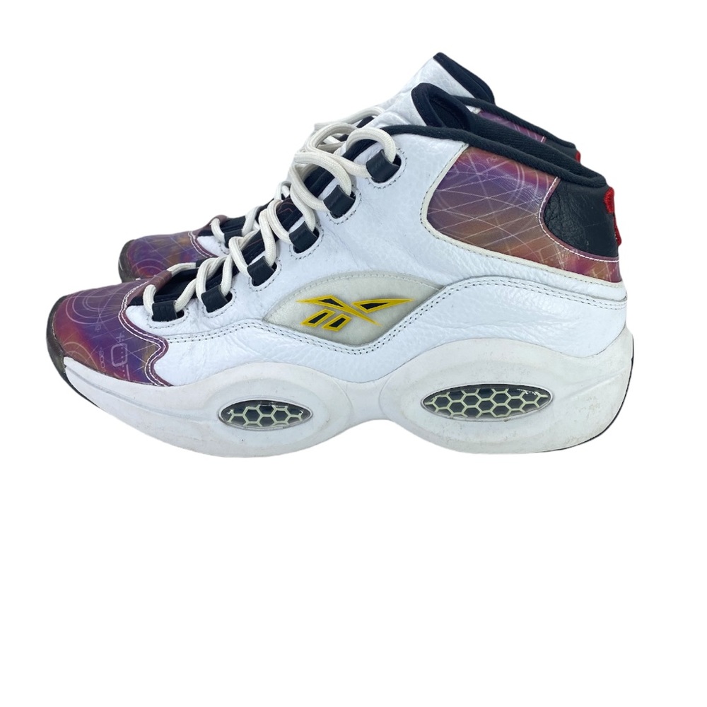 Basketball sneakers
